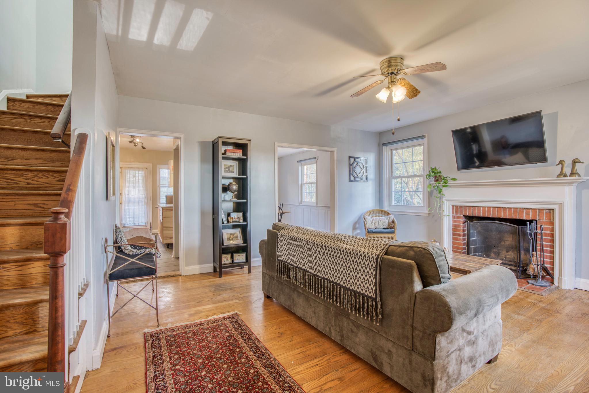 4003 Deepwood Road Baltimore, MD 21218 - Photo 6 of 52