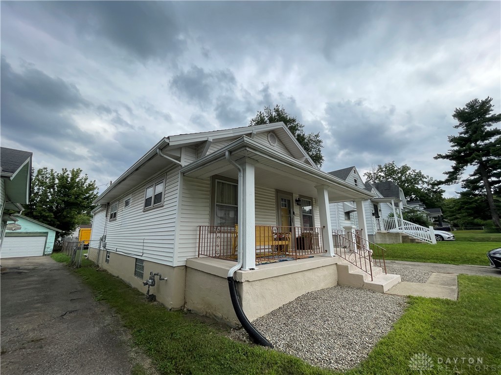 332 Roxbury Road Dayton, OH 45417 - Photo 2 of 22 Gallery Image 2