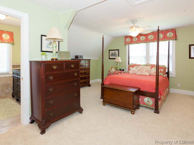155 Lillys Neck Road Moon, VA 23119 - Photo 24 of 38 Second floor master suite with plenty of closets and bathroom