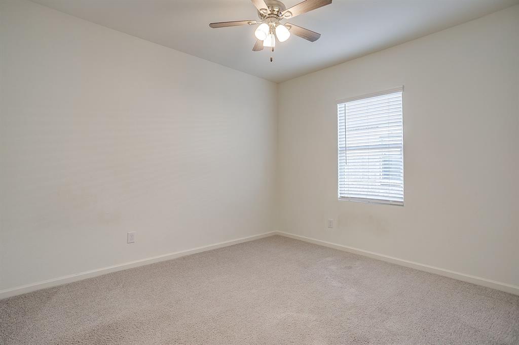 1405 Gentle Crk Lane Fort Worth, TX 76052 - Photo 35 of 40 an empty room with a window