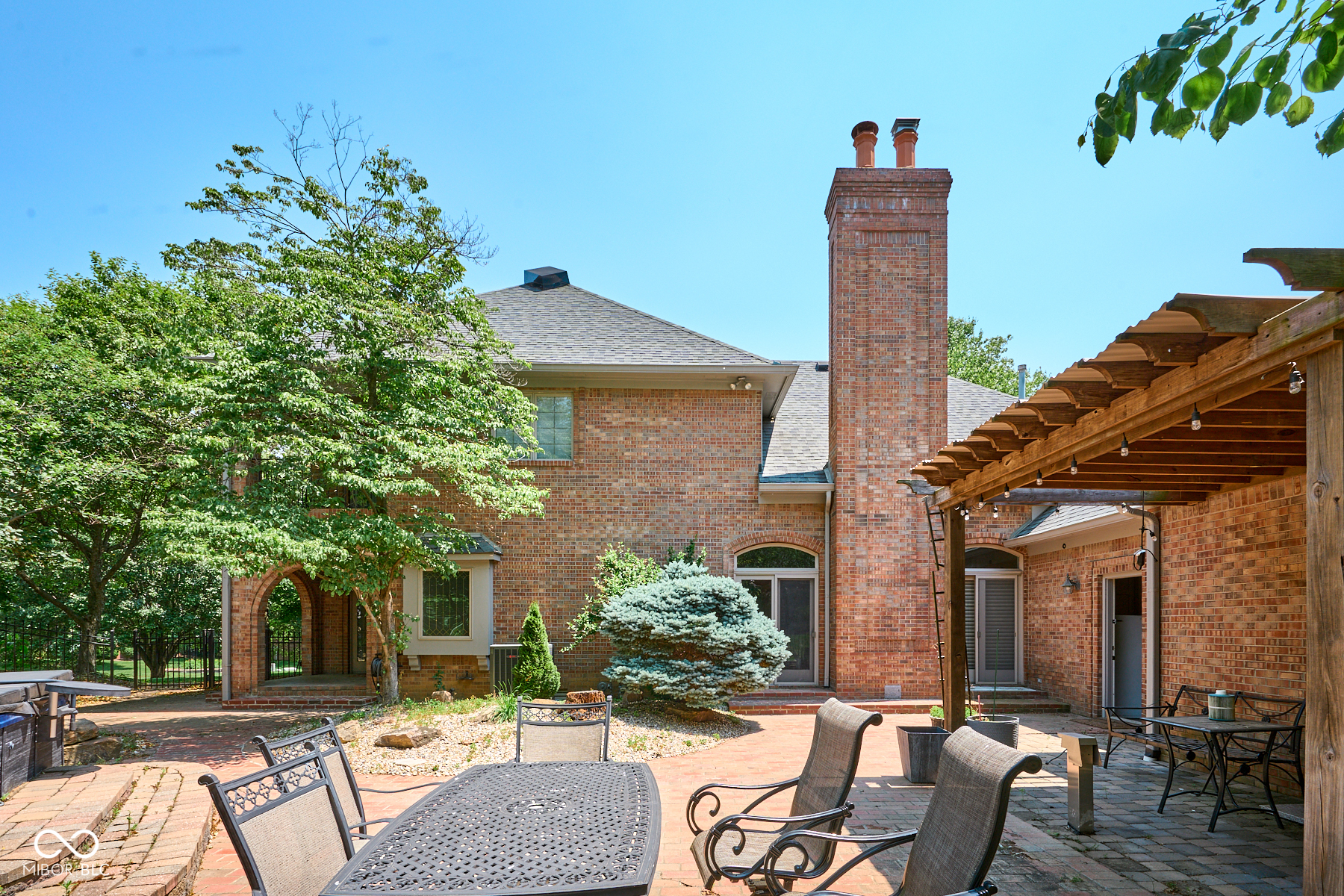 1814 Inisheer Court Indianapolis, IN 46217 - Photo 4 of 85