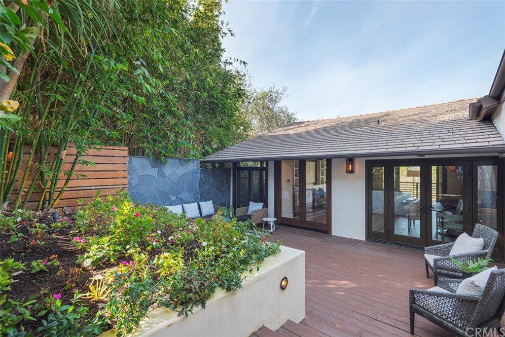 247 Emerald Bay Laguna Beach, CA 92651 - Photo 5 of 47 a front view of a house with garden