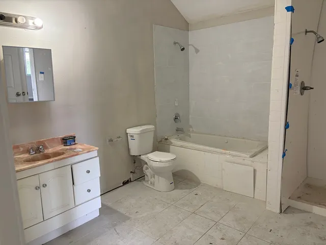 $200,000 | 850 West 86th Place, Chicago, IL 60620