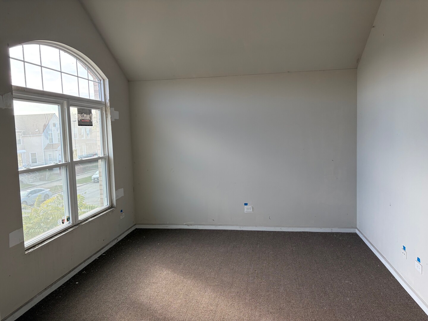 850 West 86th Place Chicago, IL 60620 - Photo 18 of 25 an empty room with a window