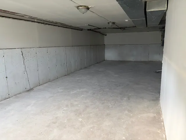 $200,000 | 850 West 86th Place, Chicago, IL 60620