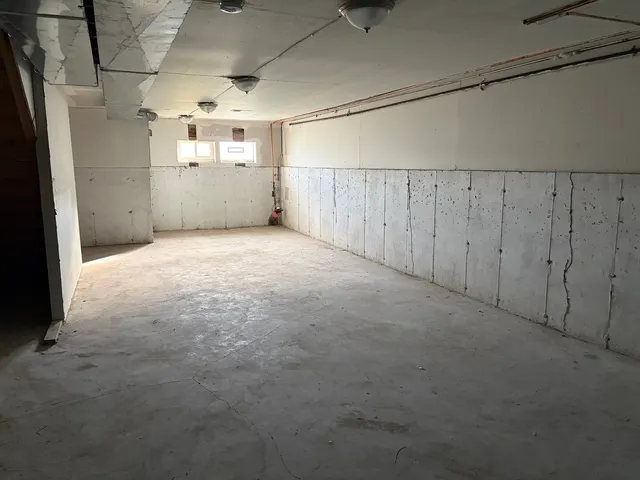 $200,000 | 850 West 86th Place, Chicago, IL 60620