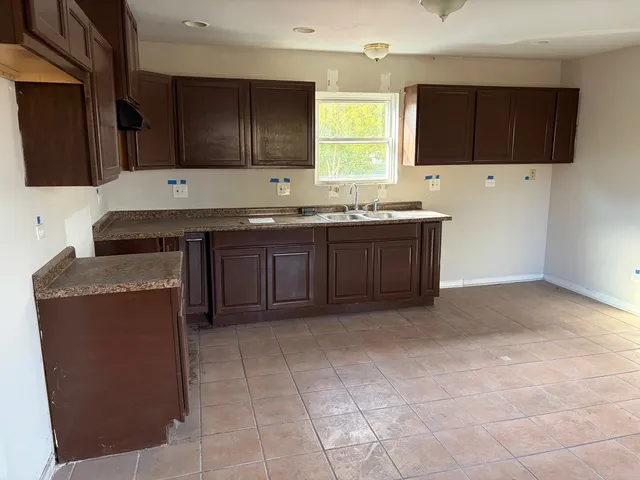 $200,000 | 850 West 86th Place, Chicago, IL 60620