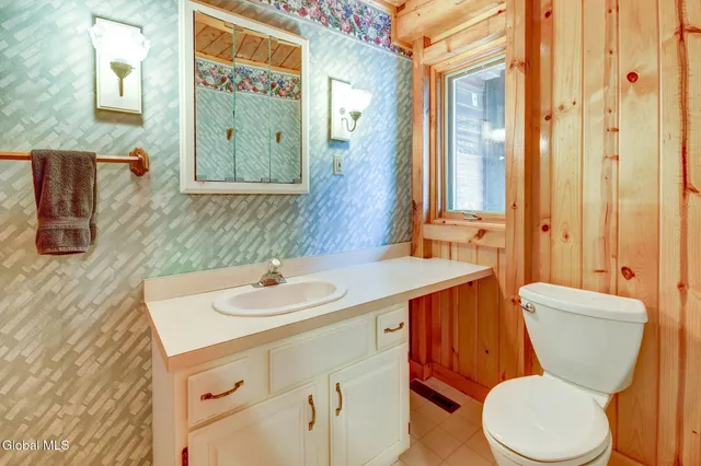 $1,399,000 | 3429 South Shore Road, Day, NY 12822