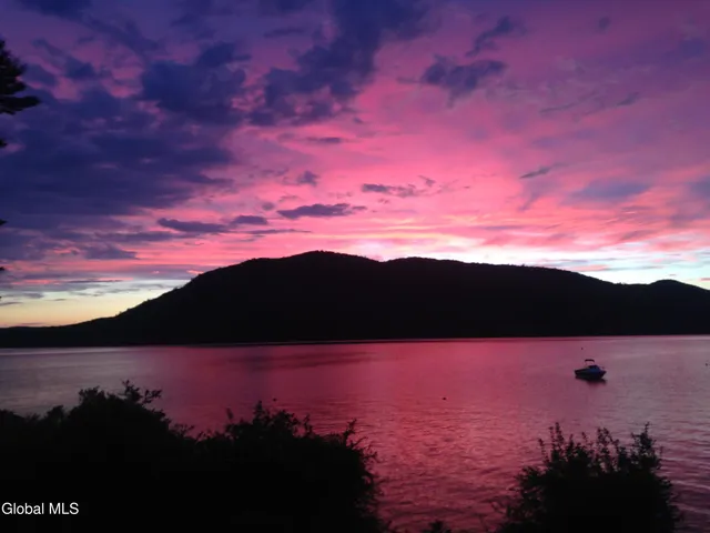 $1,399,000 | 3429 South Shore Road, Day, NY 12822