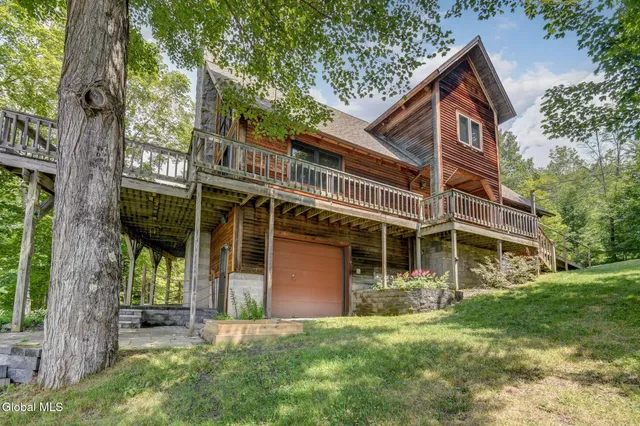 $1,399,000 | 3429 South Shore Road, Day, NY 12822