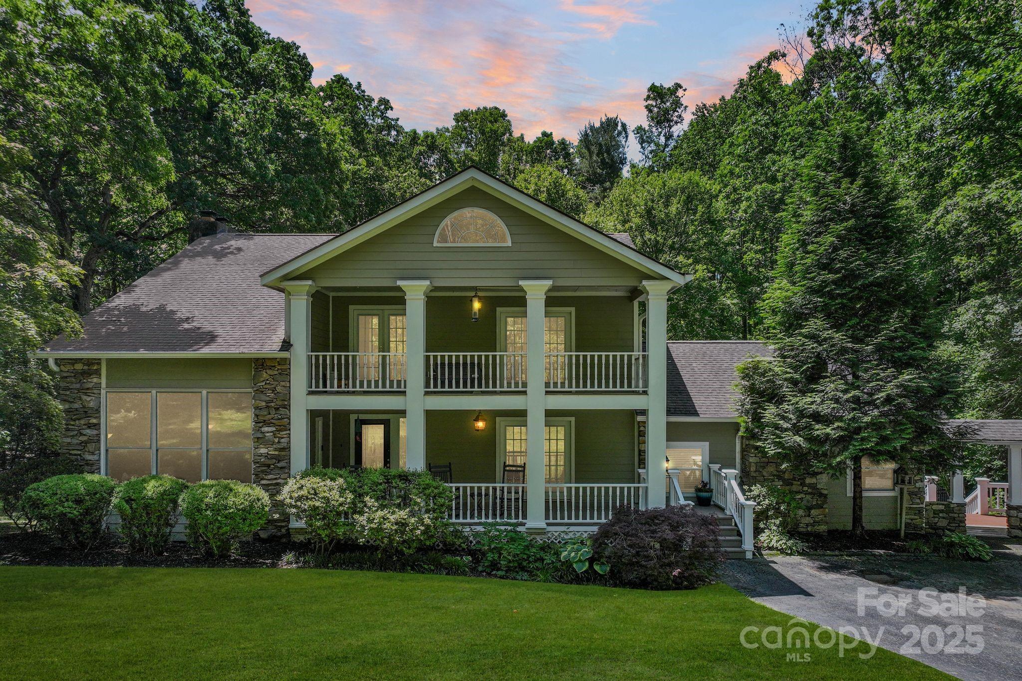 41 Glen Cove Road Arden, NC 28704 - Photo 39 of 39 a front view of a house with a yard