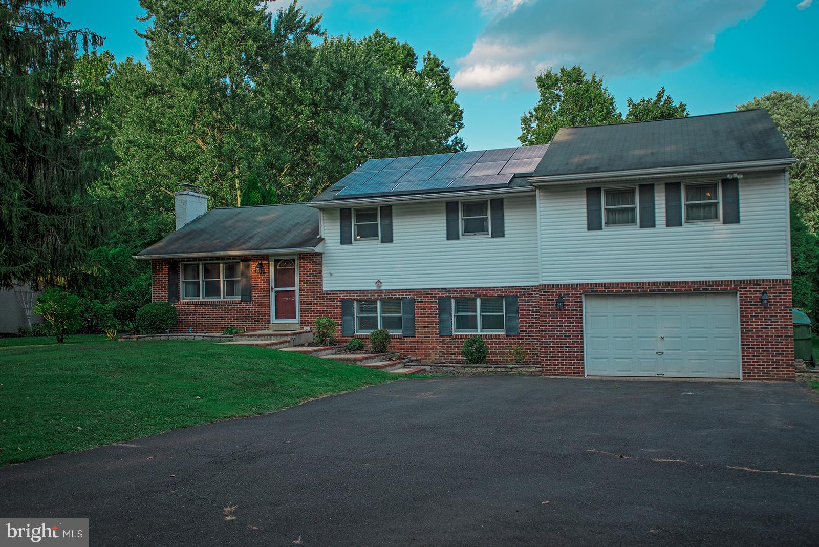 169 Old Orchard Road Chalfont, PA 18914 - Photo 3 of 28 Gallery Image 3
