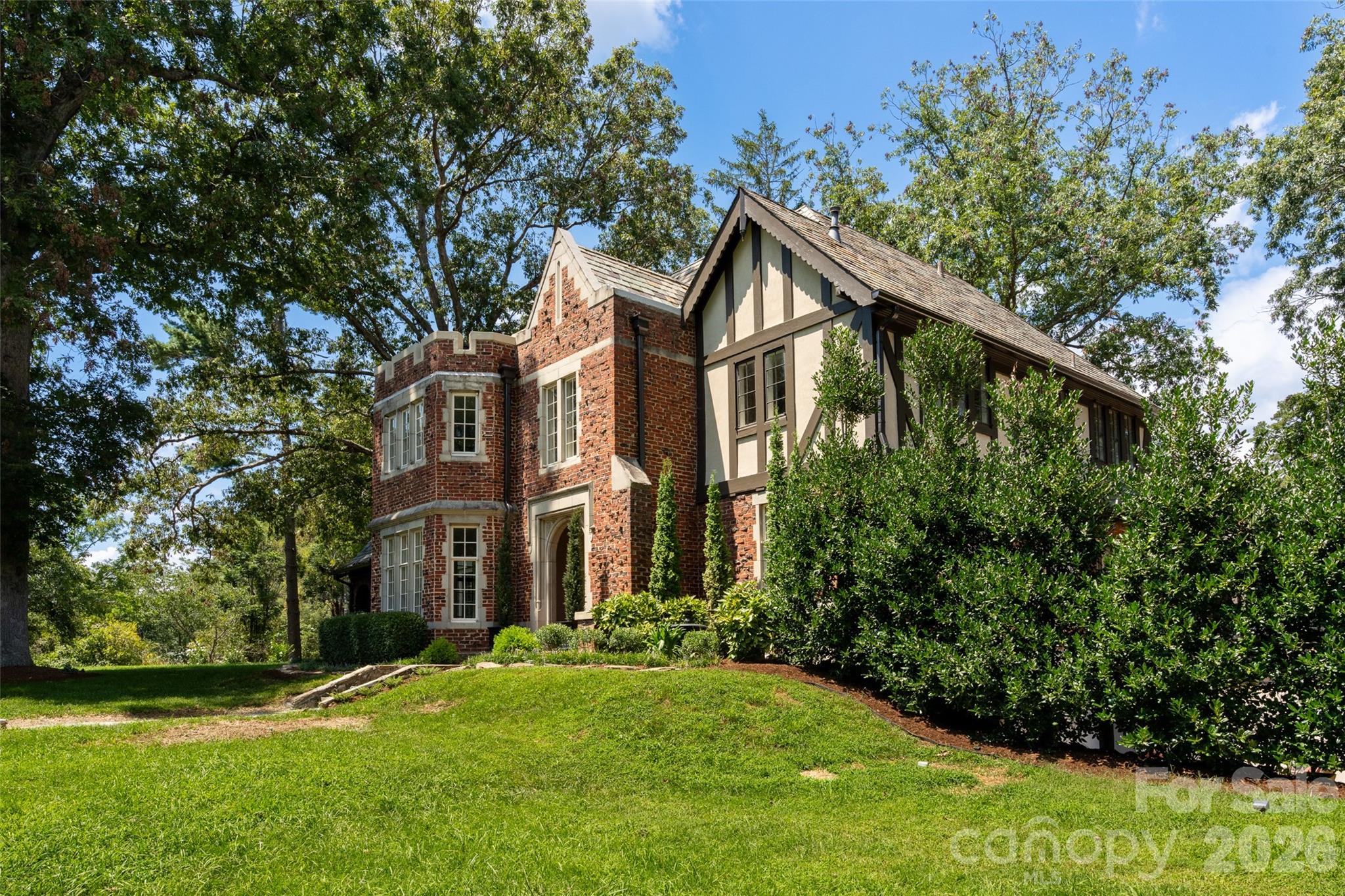 72 Windsor Road Asheville, NC 28804 - Photo 2 of 48