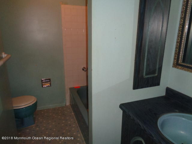 4 Sugar Bush Road Howell, NJ 07731 - Photo 11 of 18 DSC09280