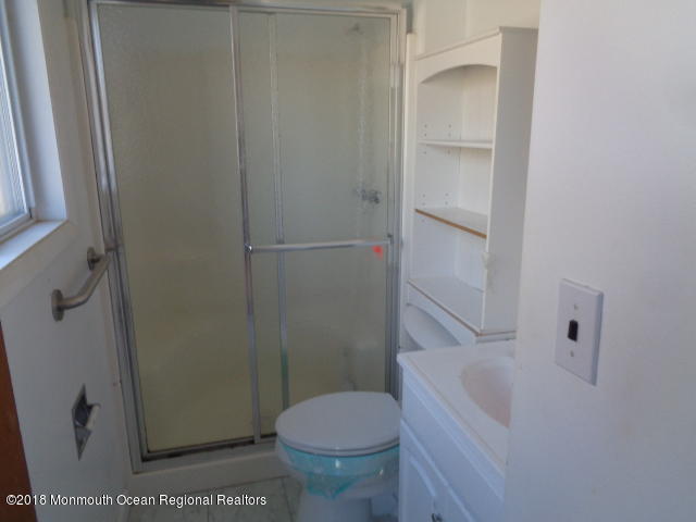 4 Sugar Bush Road Howell, NJ 07731 - Photo 8 of 18 DSC09285