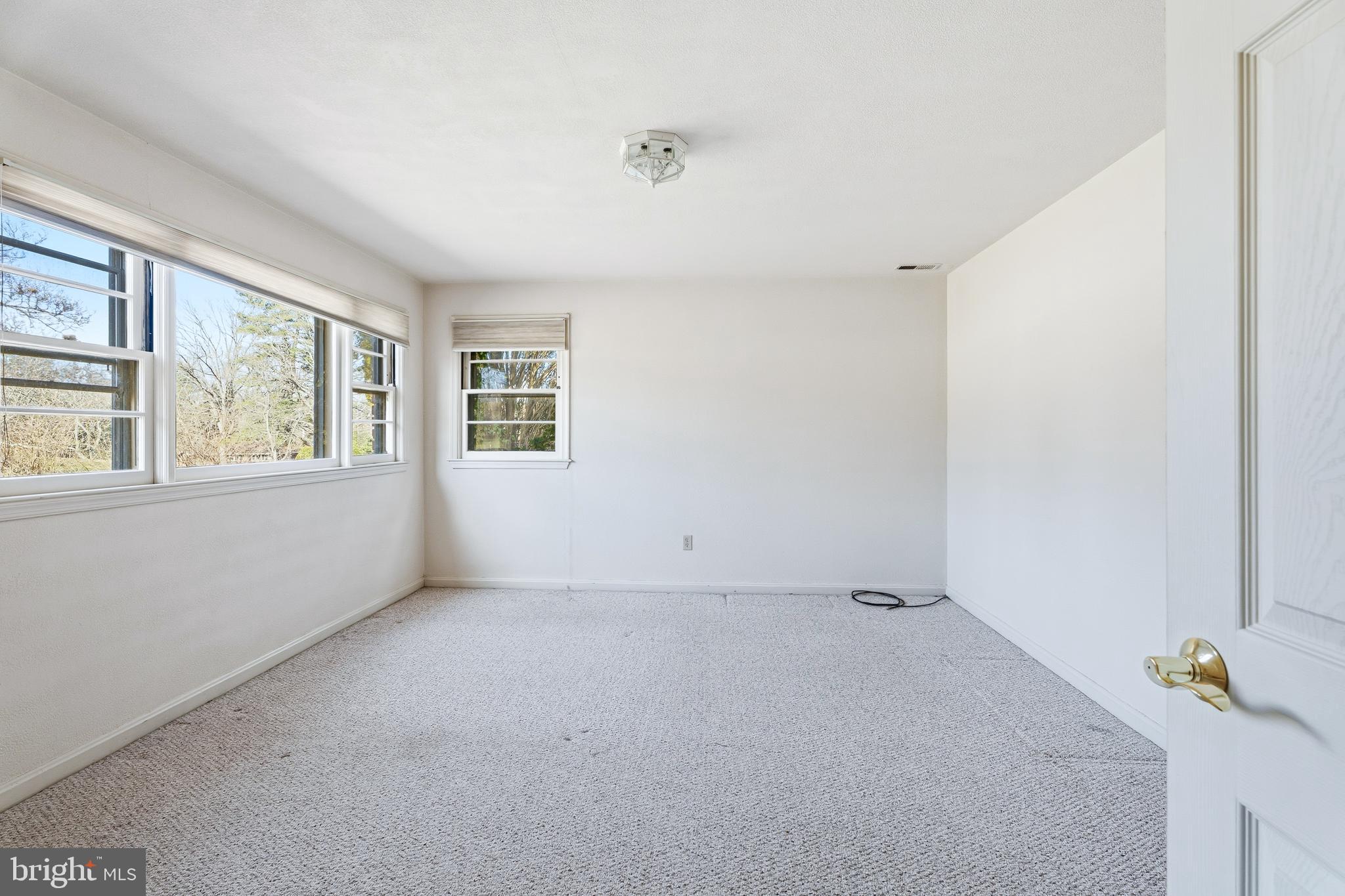 2026 Dumont Road Lutherville-Timonium, MD 21093 - Photo 27 of 41 an empty room with windows