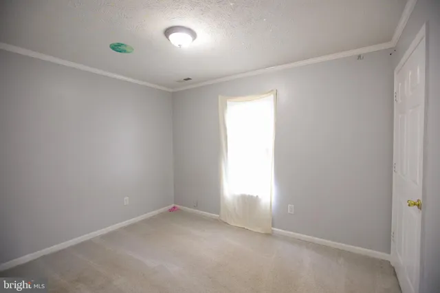 $325,000 | 10 Whiting Avenue, Boyce, VA 22620