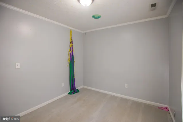 $325,000 | 10 Whiting Avenue, Boyce, VA 22620