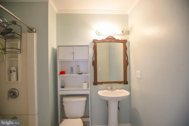 $325,000 | 10 Whiting Avenue, Boyce, VA 22620