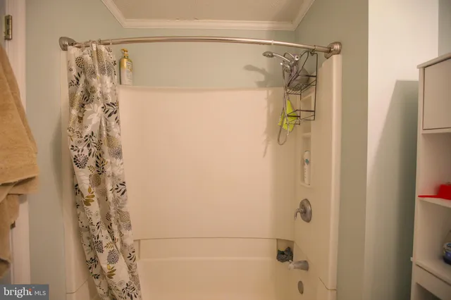 $325,000 | 10 Whiting Avenue, Boyce, VA 22620