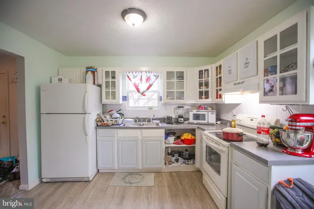 $325,000 | 10 Whiting Avenue, Boyce, VA 22620