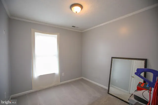 $325,000 | 10 Whiting Avenue, Boyce, VA 22620