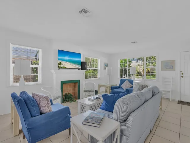 $8,500 | 798 Bougainvillea Lane, Vero Beach, FL 32963