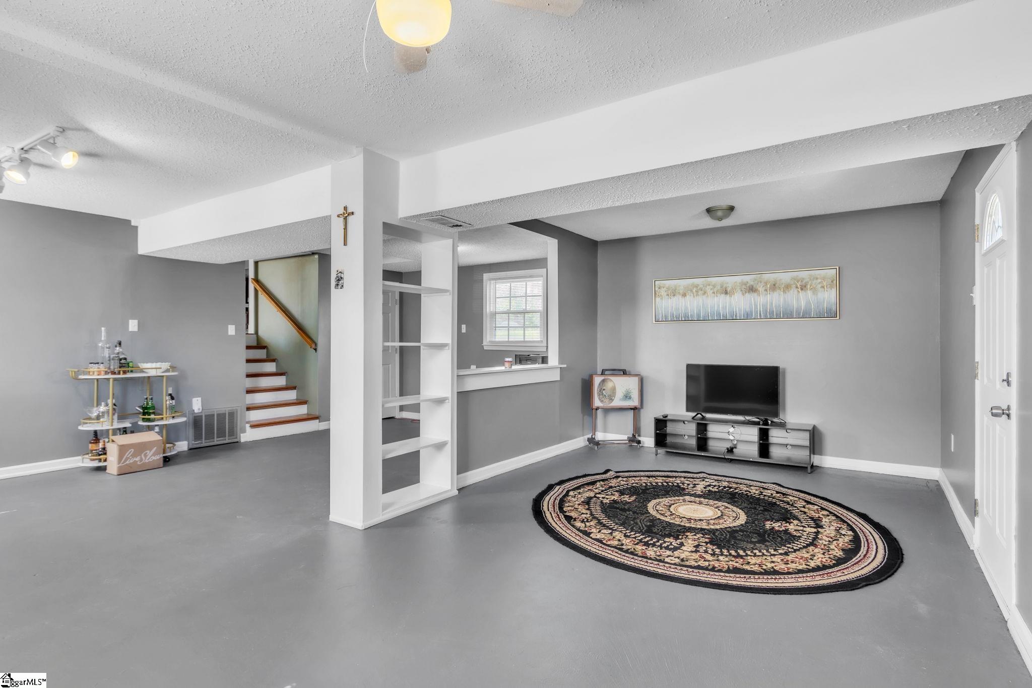 209 Brookmere Road Simpsonville, SC 29681 - Photo 15 of 22