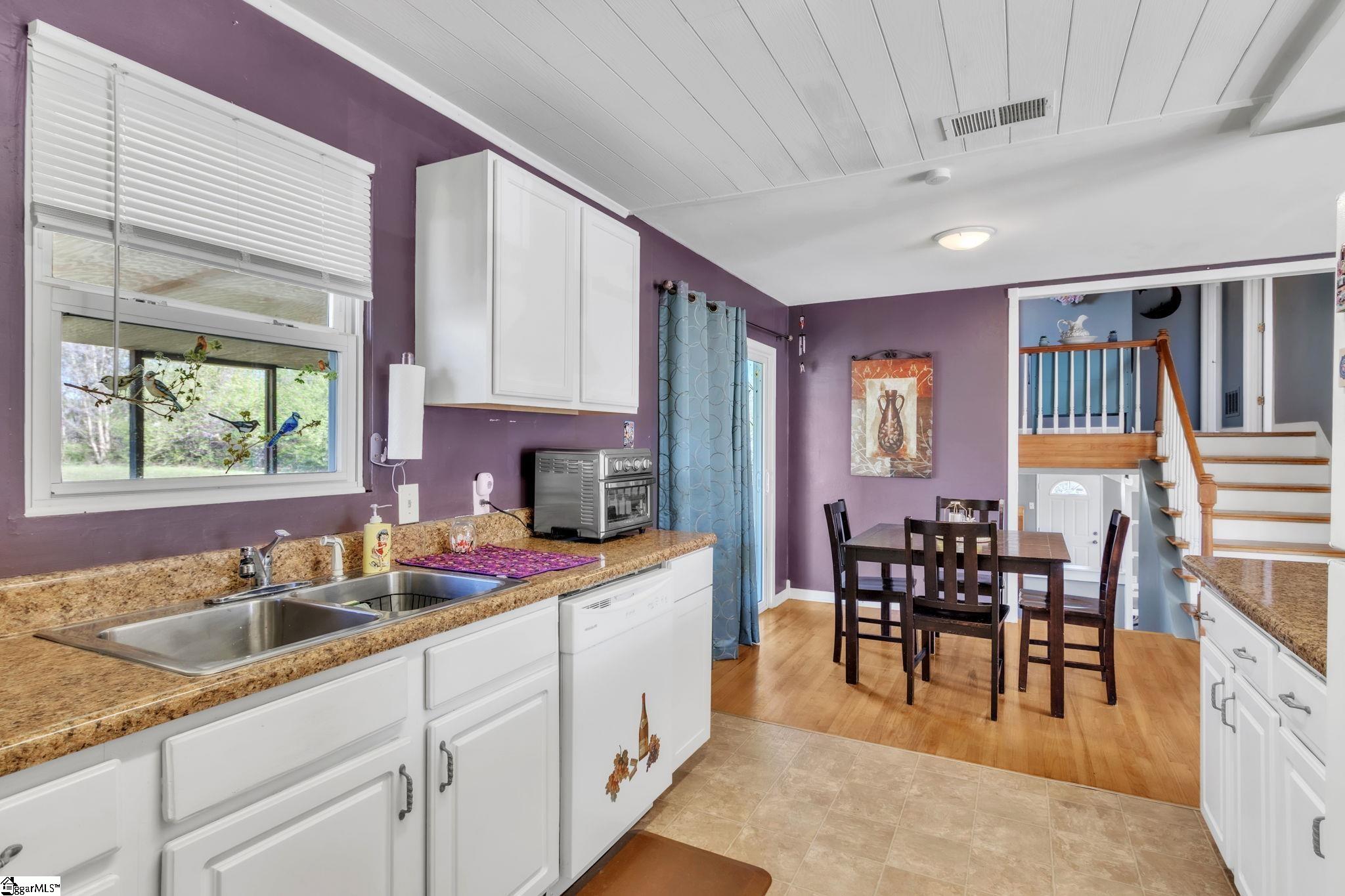 209 Brookmere Road Simpsonville, SC 29681 - Photo 7 of 22
