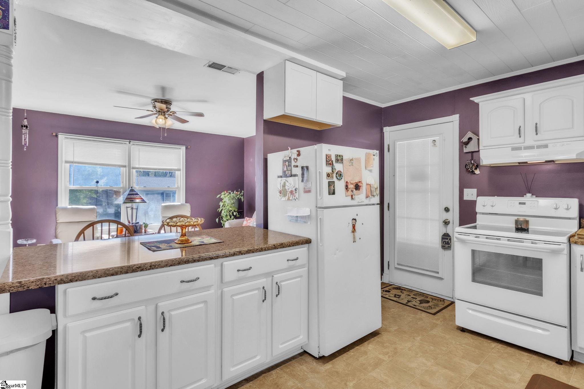 209 Brookmere Road Simpsonville, SC 29681 - Photo 9 of 22