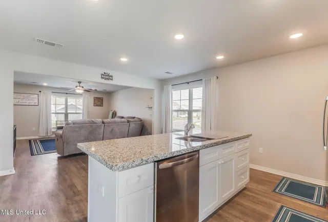 $1,900 | 14799 Audubon Lake Boulevard, Gulfport, MS 39503