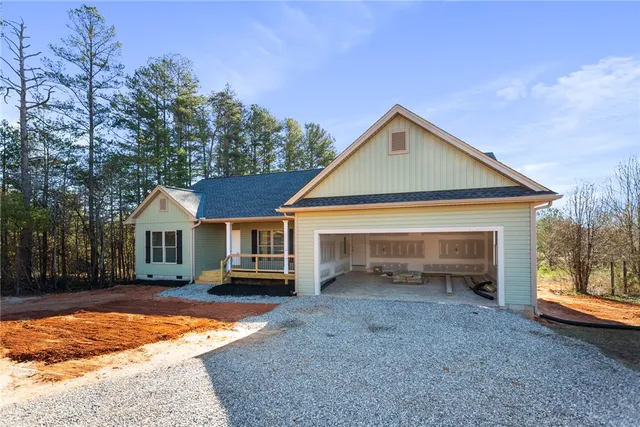 $395,000 | 333 Oliver Road, Westminster, SC 29693