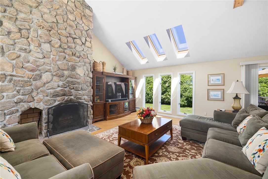 88 Bass Road South Kingstown, RI 02879 - Photo 3 of 28