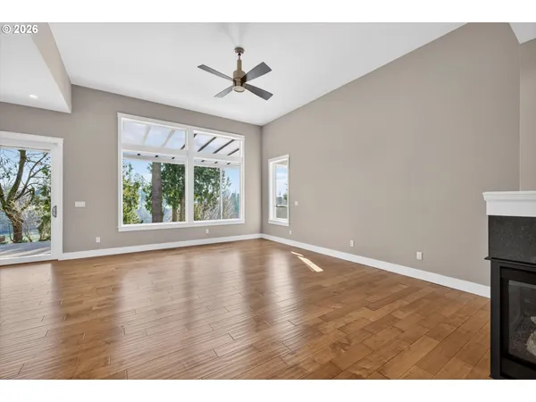$1,498,000 | 32092 Willamette Way East, Wilsonville, OR 97070