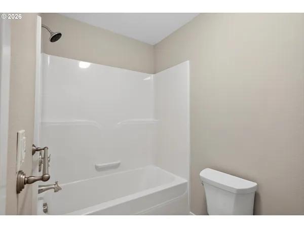 $1,498,000 | 32092 Willamette Way East, Wilsonville, OR 97070