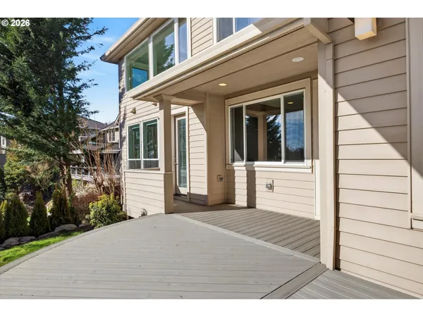 $1,498,000 | 32092 Willamette Way East, Wilsonville, OR 97070