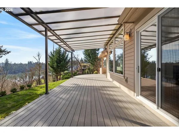 $1,498,000 | 32092 Willamette Way East, Wilsonville, OR 97070