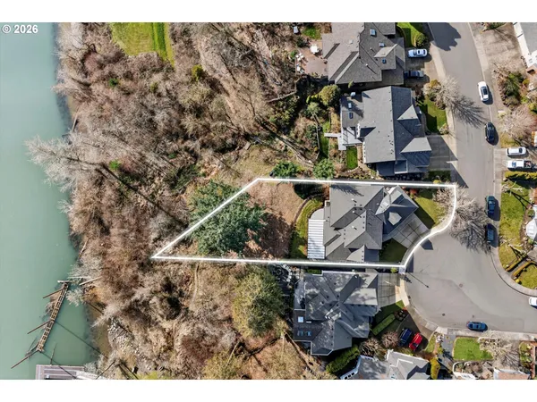 $1,498,000 | 32092 Willamette Way East, Wilsonville, OR 97070