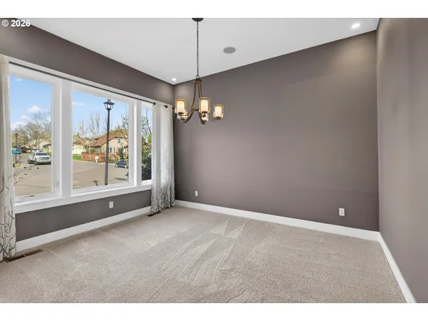 $1,498,000 | 32092 Willamette Way East, Wilsonville, OR 97070