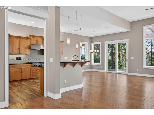 $1,498,000 | 32092 Willamette Way East, Wilsonville, OR 97070