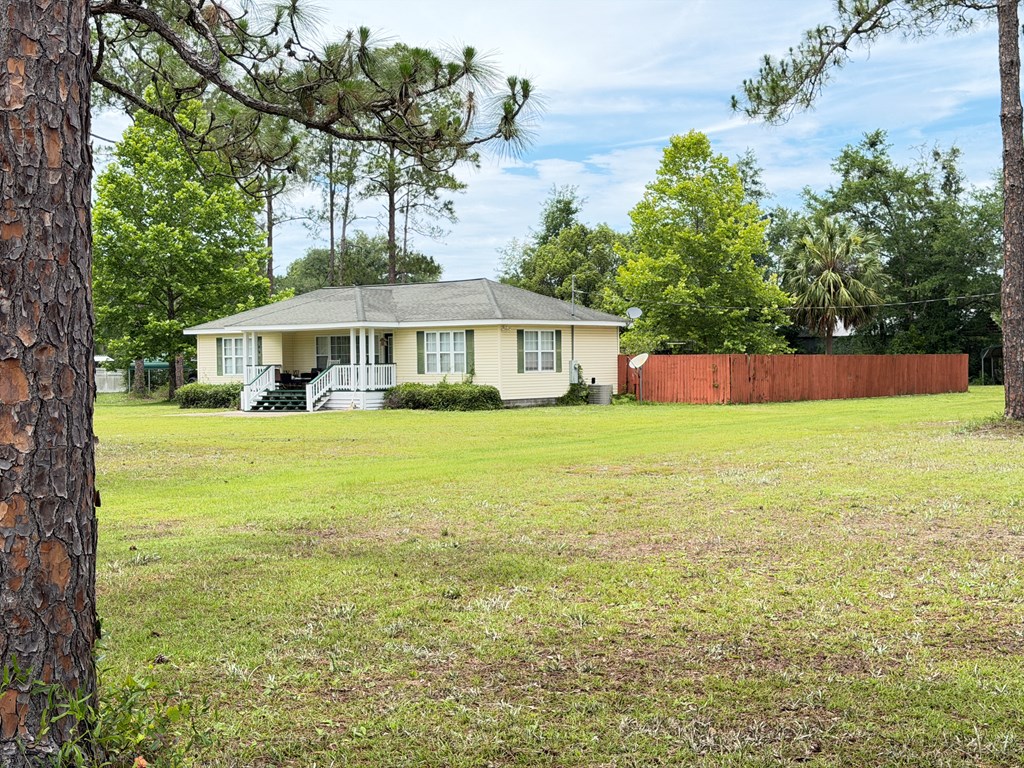 10740 County Road 22 Sumatra, FL 32321 - Photo 3 of 18