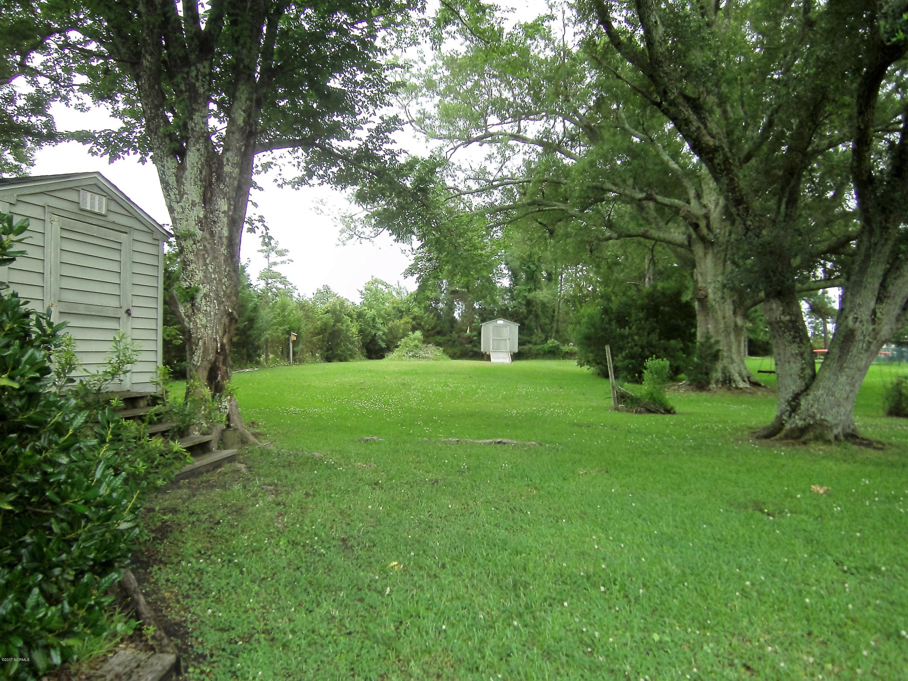 113 Murphy Road Davis, NC 28524 - Photo 4 of 15 Workshop & Storage Building