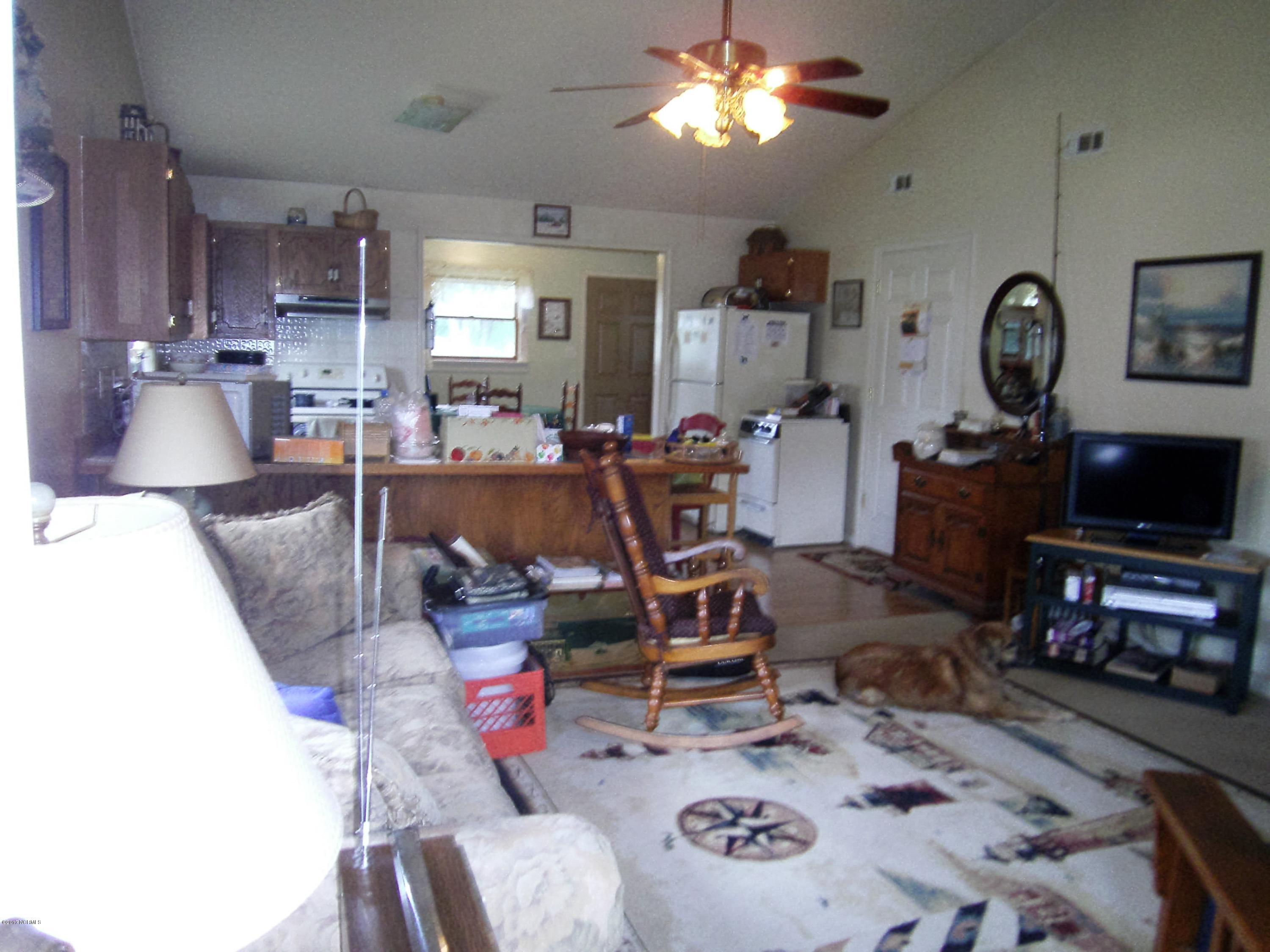 113 Murphy Road Davis, NC 28524 - Photo 5 of 15 Looking to kitchen