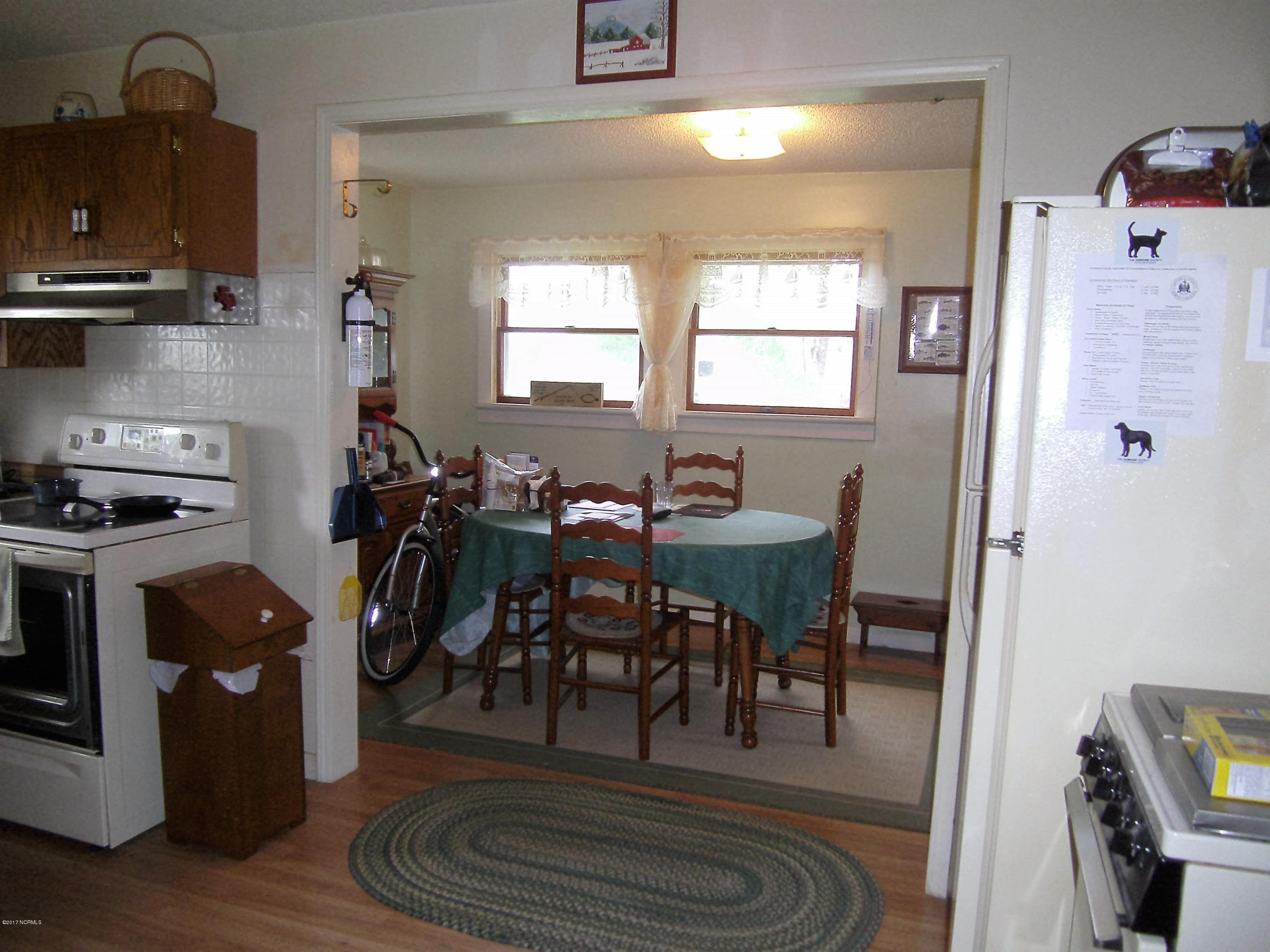 113 Murphy Road Davis, NC 28524 - Photo 8 of 15 Kitchen to Dining Area