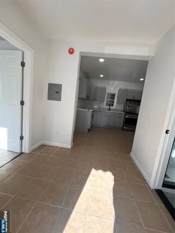 $2,100 | 281 Hope Avenue, Passaic, NJ 07055