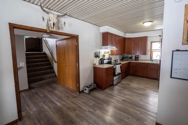 $325,000 | 22598 700th Avenue, Albert Lea, MN 56007