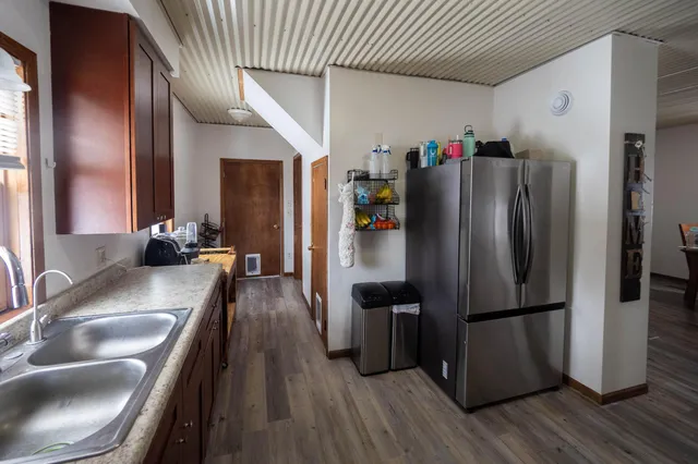 $325,000 | 22598 700th Avenue, Albert Lea, MN 56007