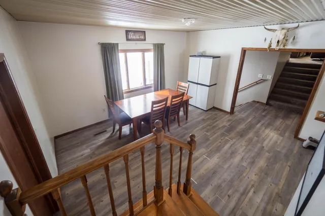 $325,000 | 22598 700th Avenue, Albert Lea, MN 56007