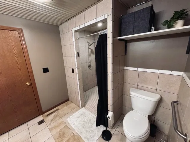 $325,000 | 22598 700th Avenue, Albert Lea, MN 56007