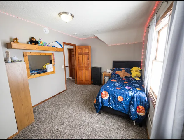 $325,000 | 22598 700th Avenue, Albert Lea, MN 56007